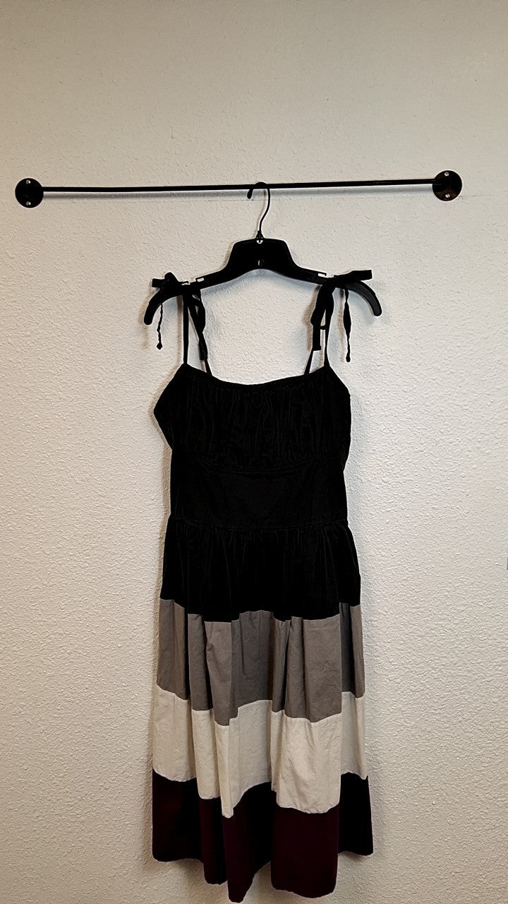 Sourpuss Dress M Black and White