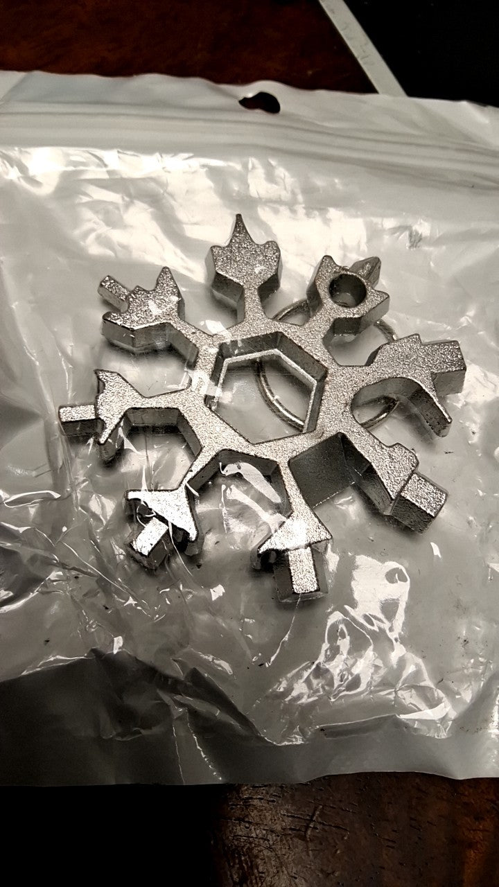 Haute Collections Snowflake multi-tool