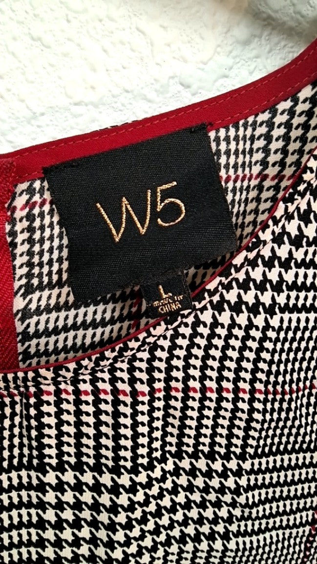 W5 Blouse Black and White