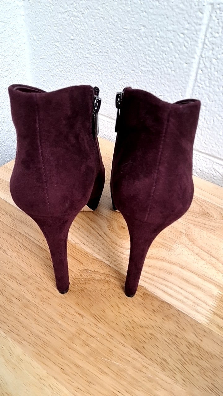 Jessica Simpson Booties 8.5 Burgundy