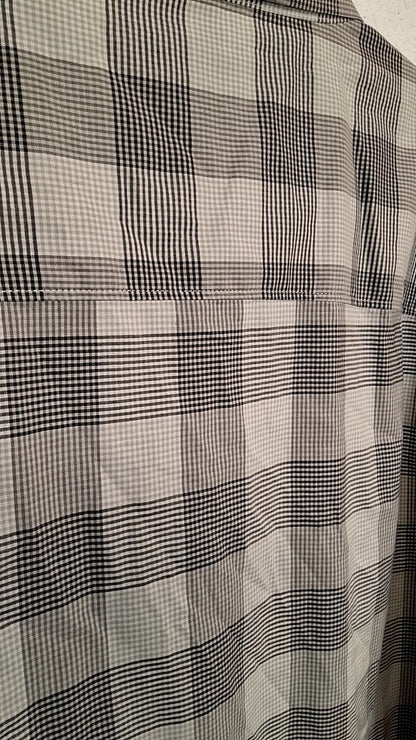 Claiborne Shirt 2XL Gray with black and gray plaid pattern