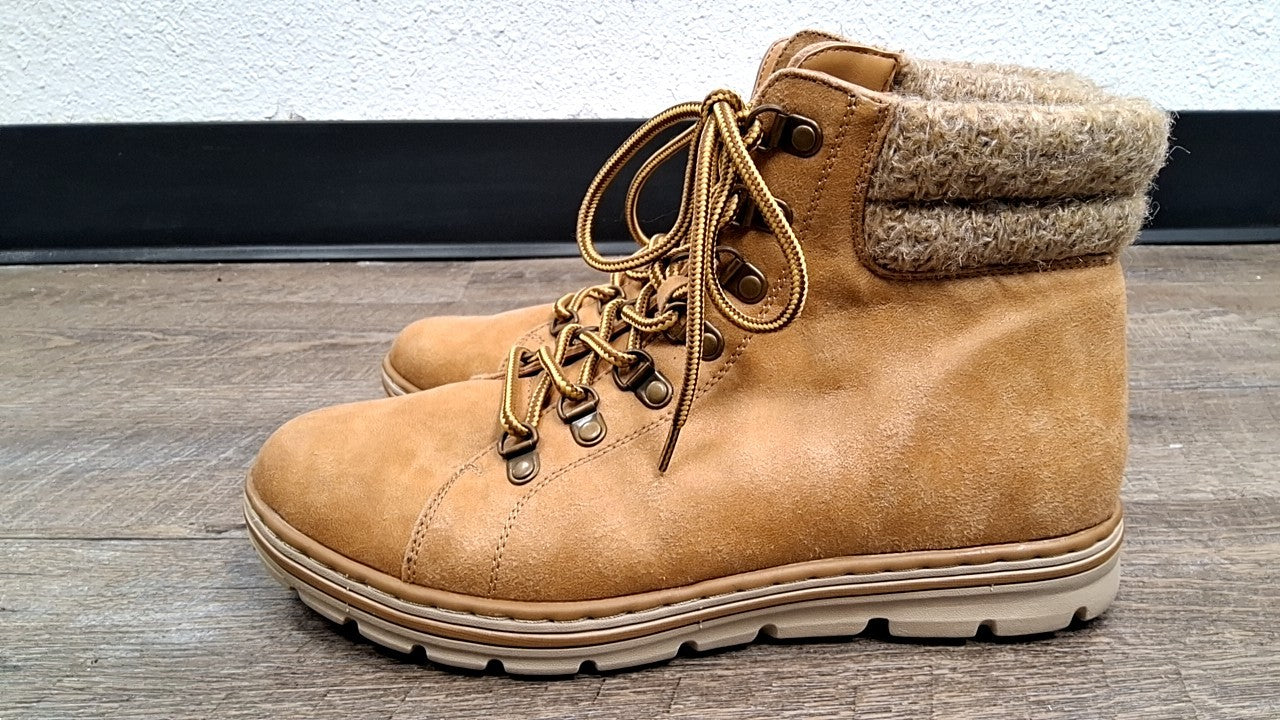Cliffs Boots 9.5 Tan