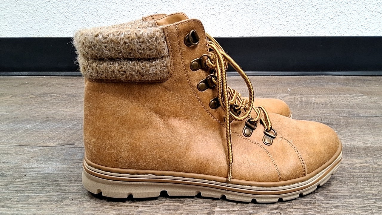 Cliffs Boots 9.5 Tan