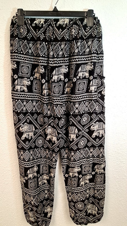 Haute Collections Pants M Black and White