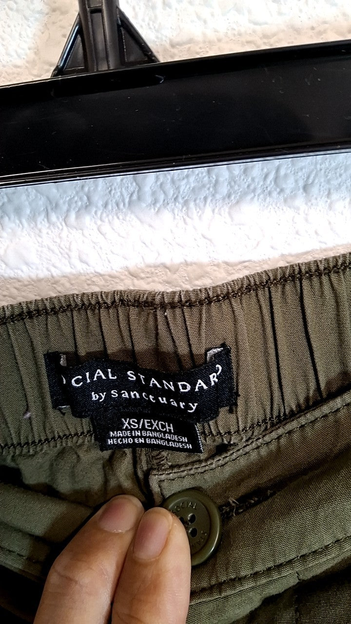 Social Standard Pants XS Olive green