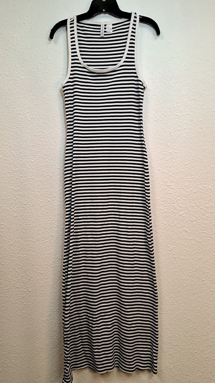 Divided Maxi Dress M Black and White