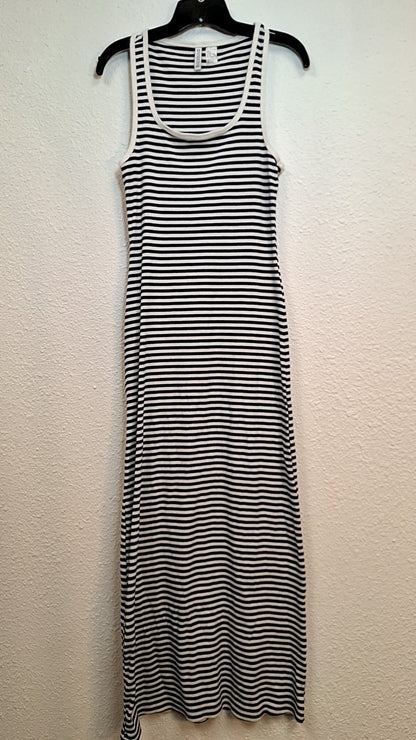 Divided Maxi Dress M Black and White