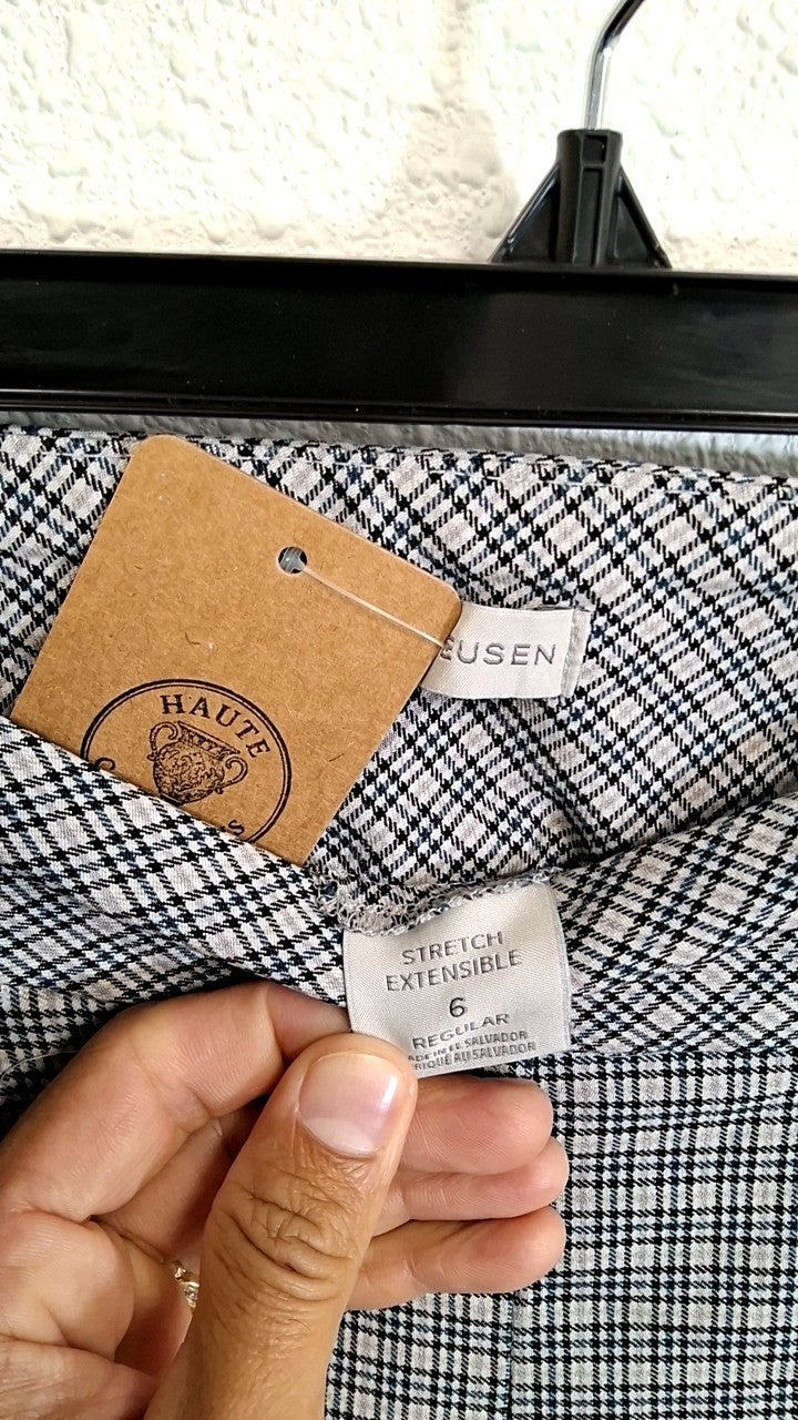 Van Heusen Pants 6 Regular Black and White