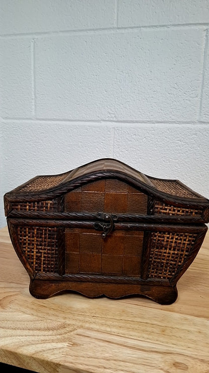 Mini Chest