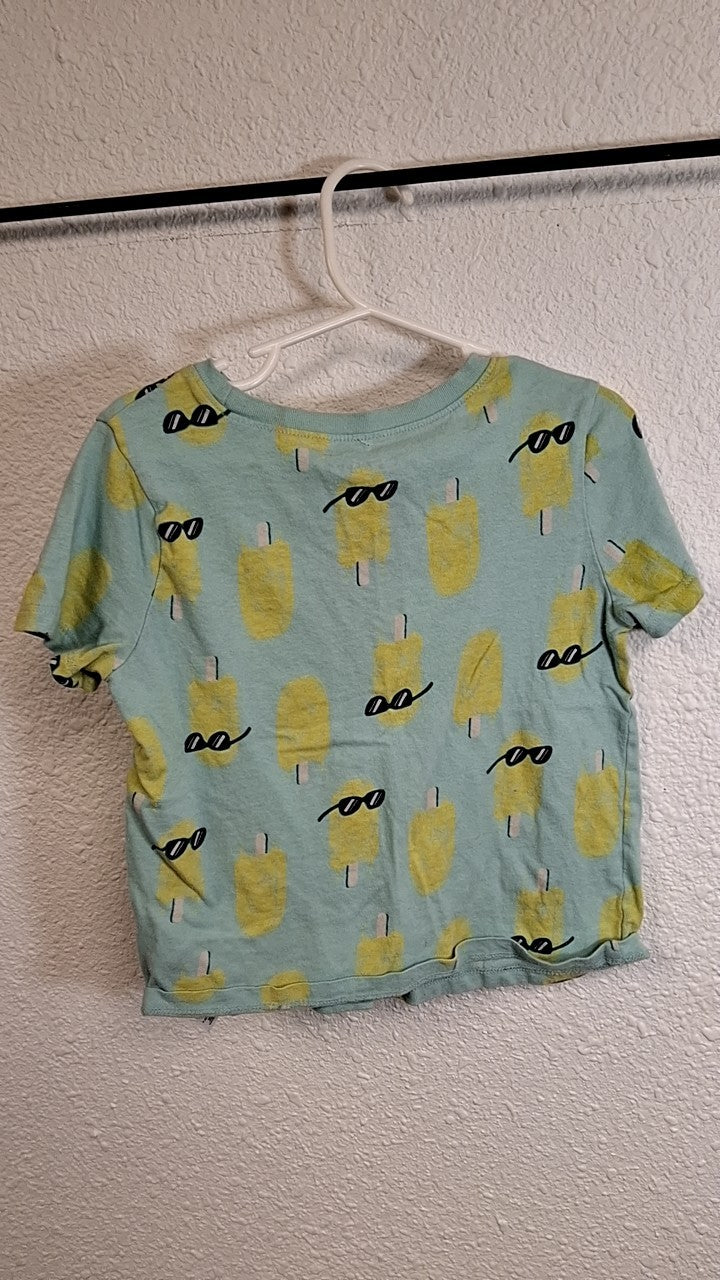 Old Navy T-Shirt 5T Light green