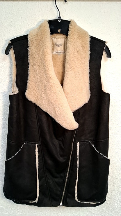Zara Vest M Black and cream