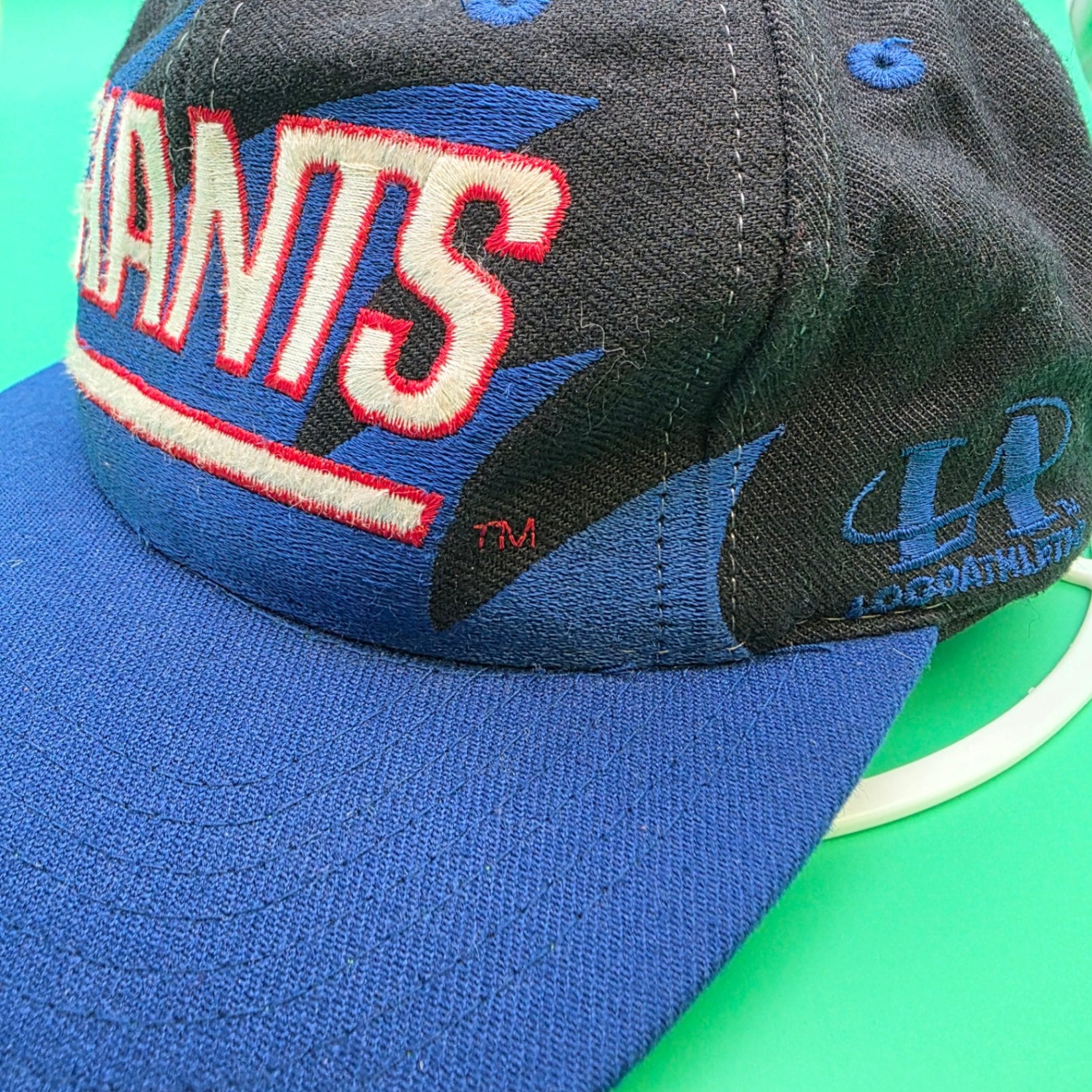 Vintage 1990s New York Giants Sharktooth Hat