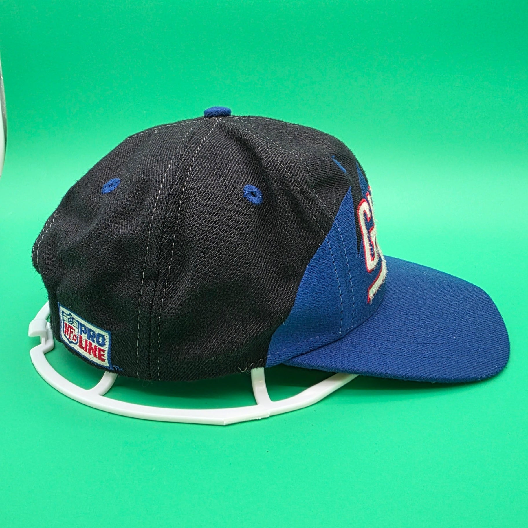 Vintage 1990s New York Giants Sharktooth Hat