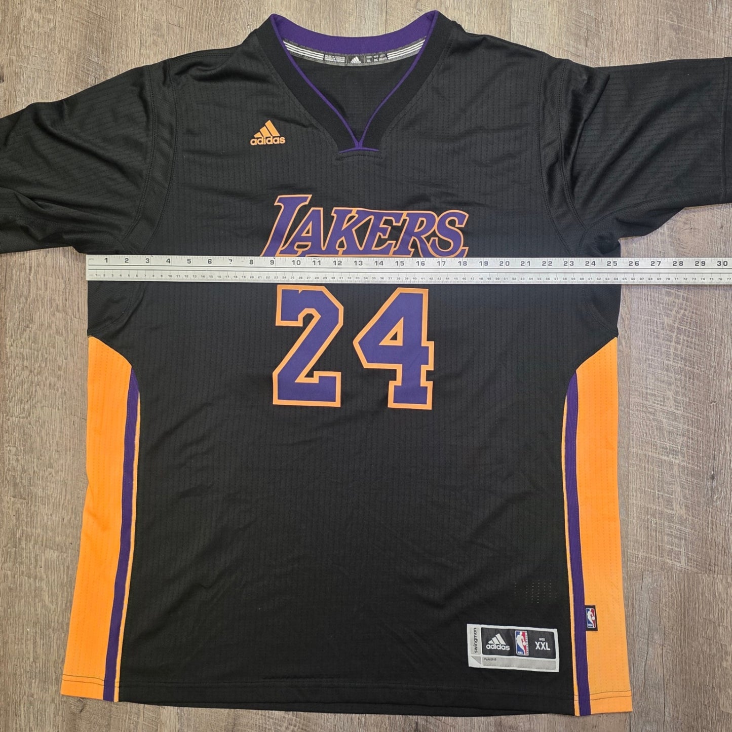 Kobe Bryant Hollywood Nights Lakers Adidas black sleeve Jersey Medium mamba NWOT