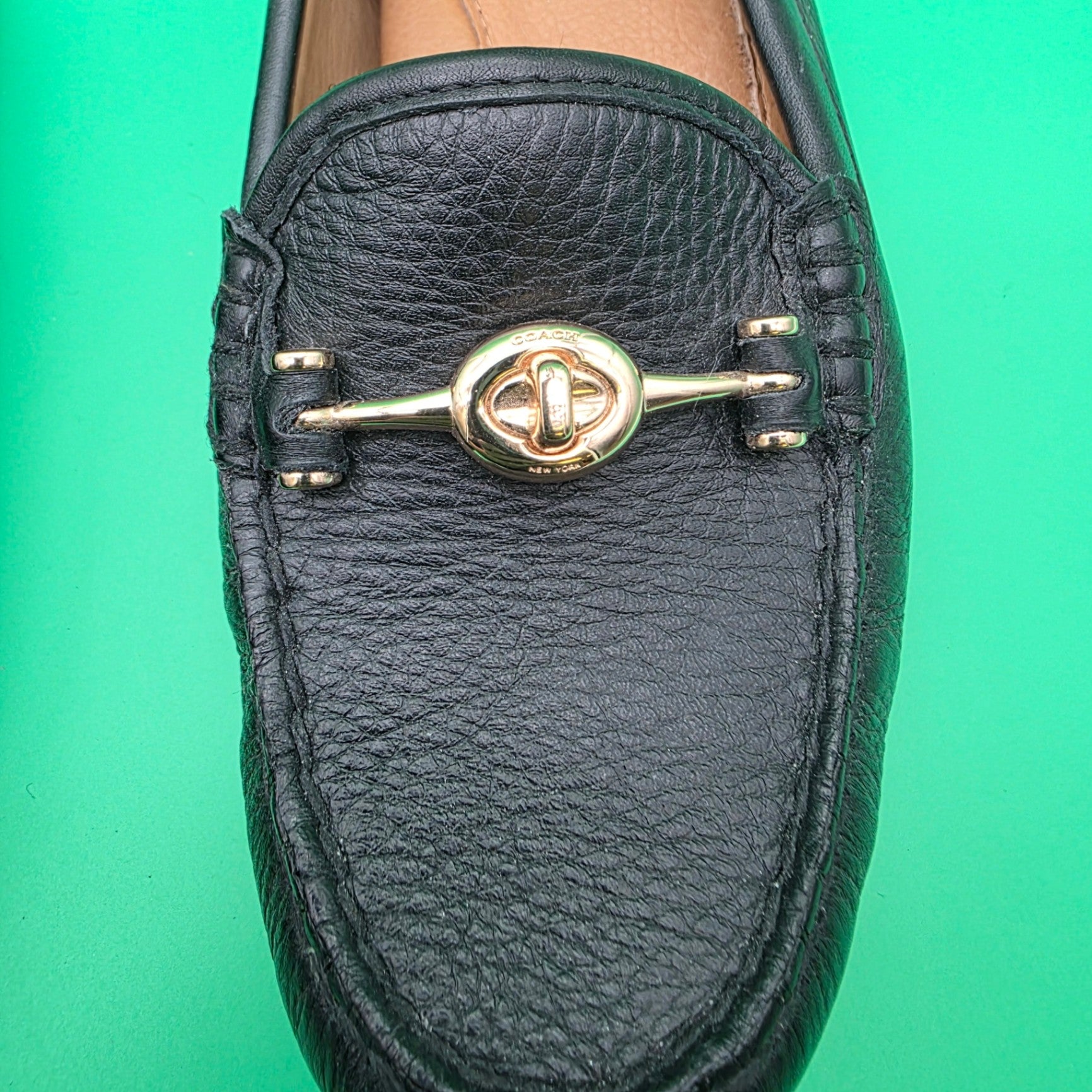 Coach Arlene Turnlock Driving Shoes Black Pebbled Leather Loafers Size 6.5