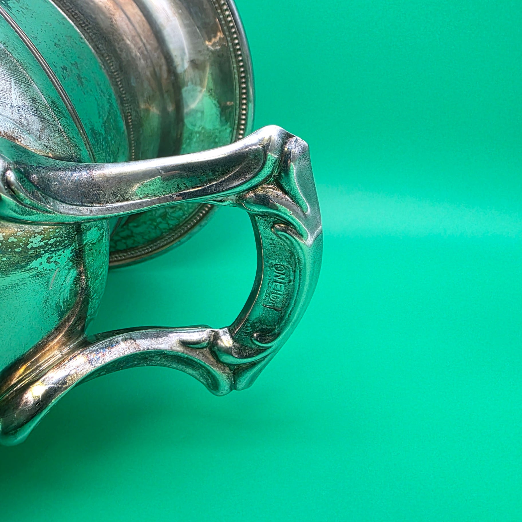 Vintage Oneida Champagne silver plated ice bucket