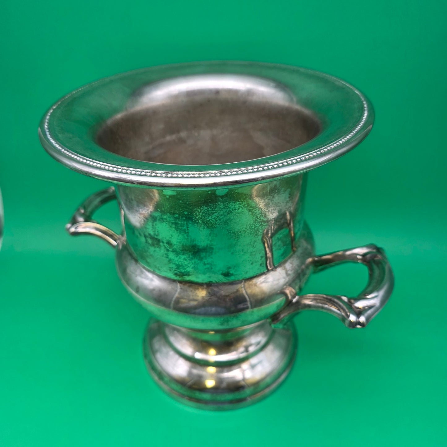 Vintage Oneida Champagne silver plated ice bucket