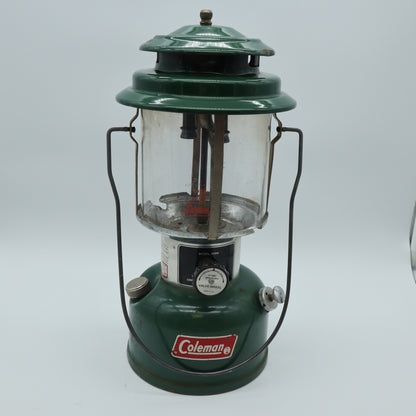 Coleman Lantern 220H Double Mantle Lantern in Yellow Clamshell Case UNTESTED