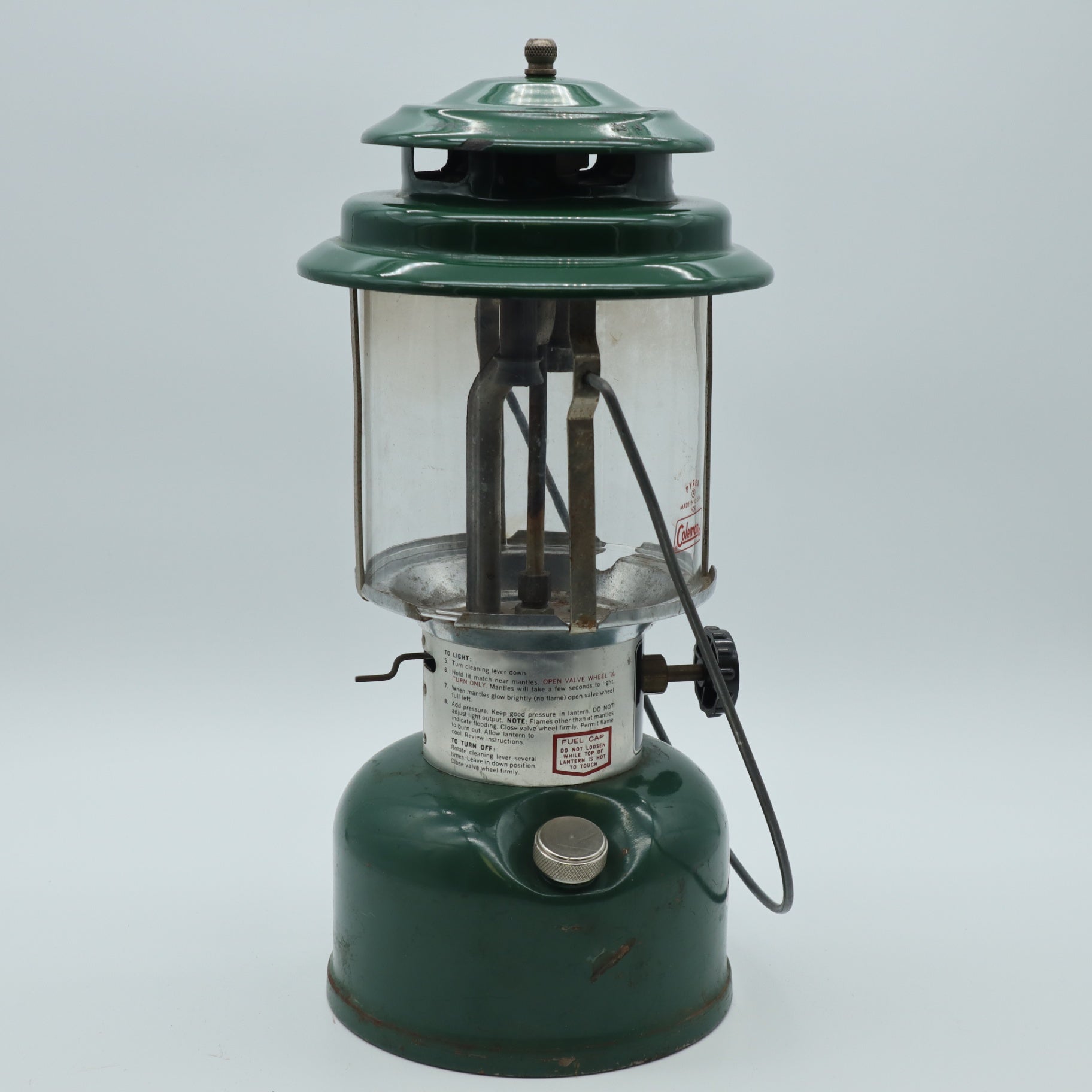 Coleman Lantern 220H Double Mantle Lantern in Yellow Clamshell Case UNTESTED