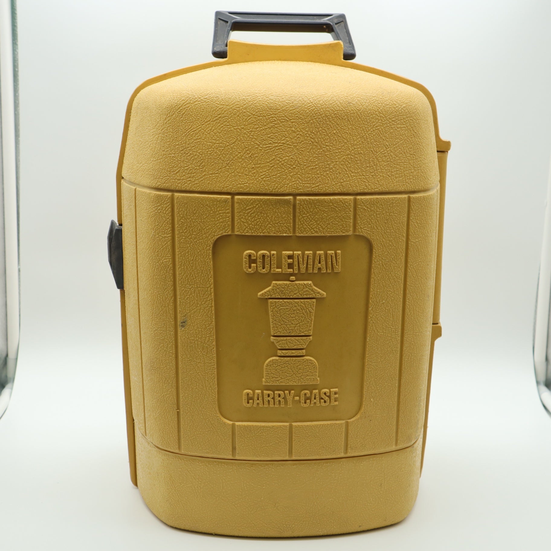 Coleman Lantern 220H Double Mantle Lantern in Yellow Clamshell Case UNTESTED