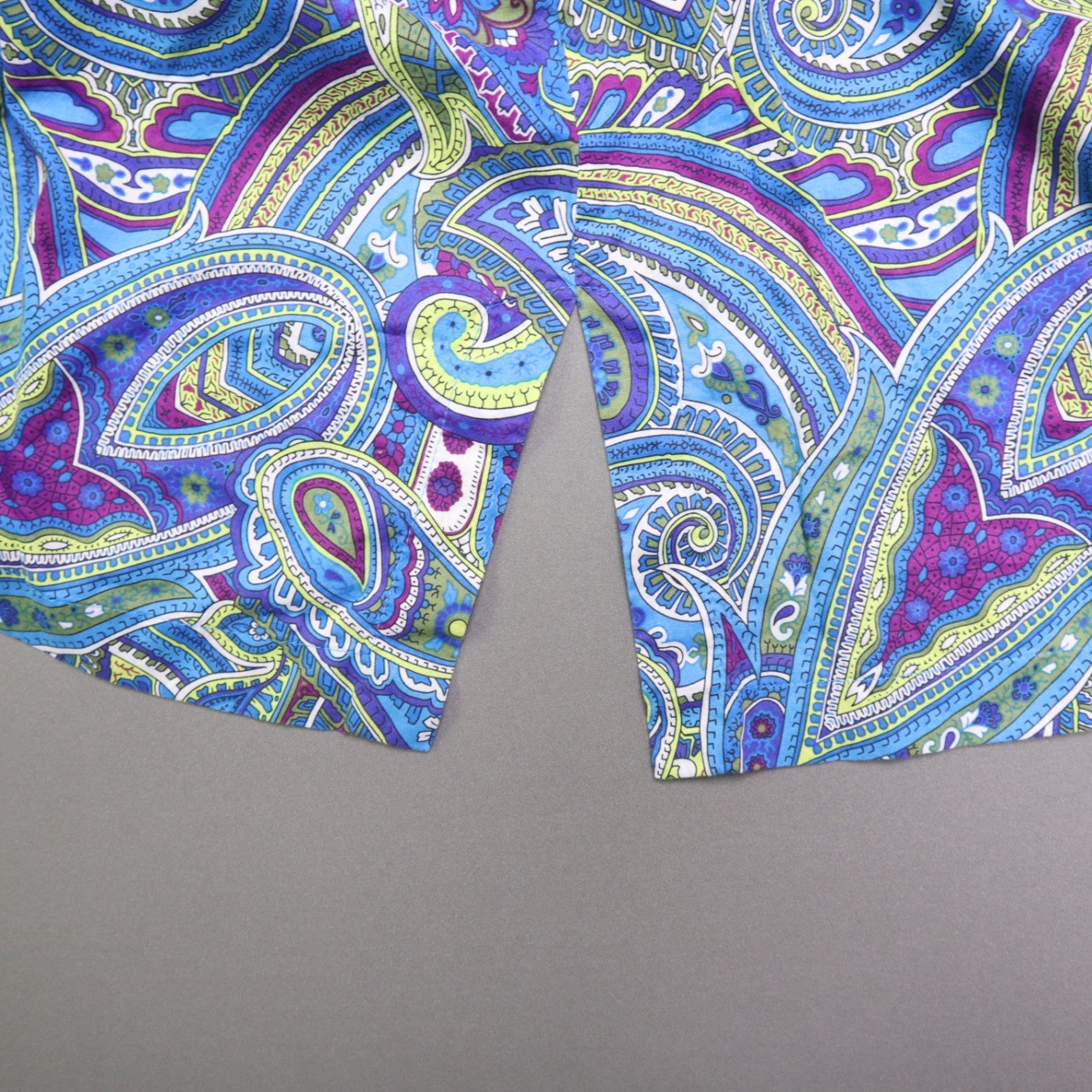 Jones New York Signature Women's Paisley Long Sleeve Button Up Shirt Blue Purple