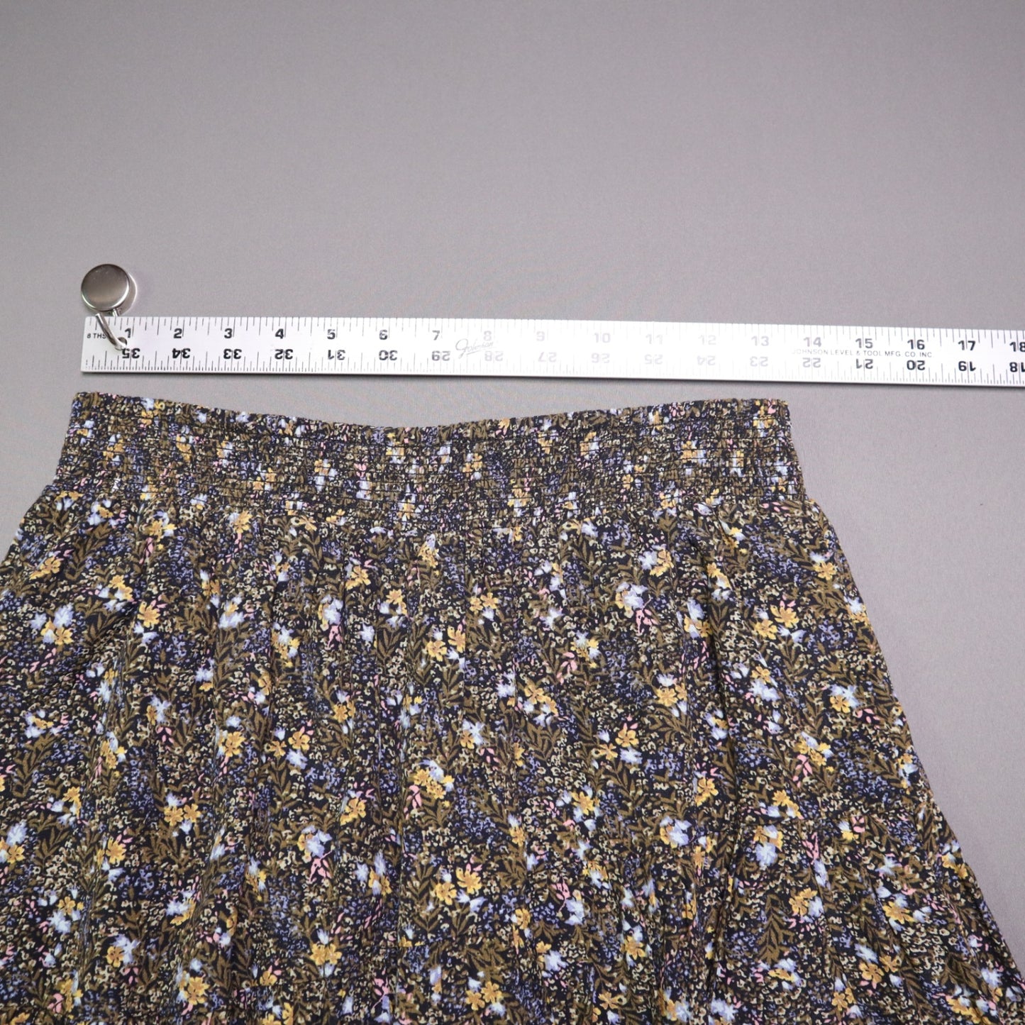 O'Neill Floral Smocked Waist Tiered Mini Skirt Womens Size Medium Boho Ruffle