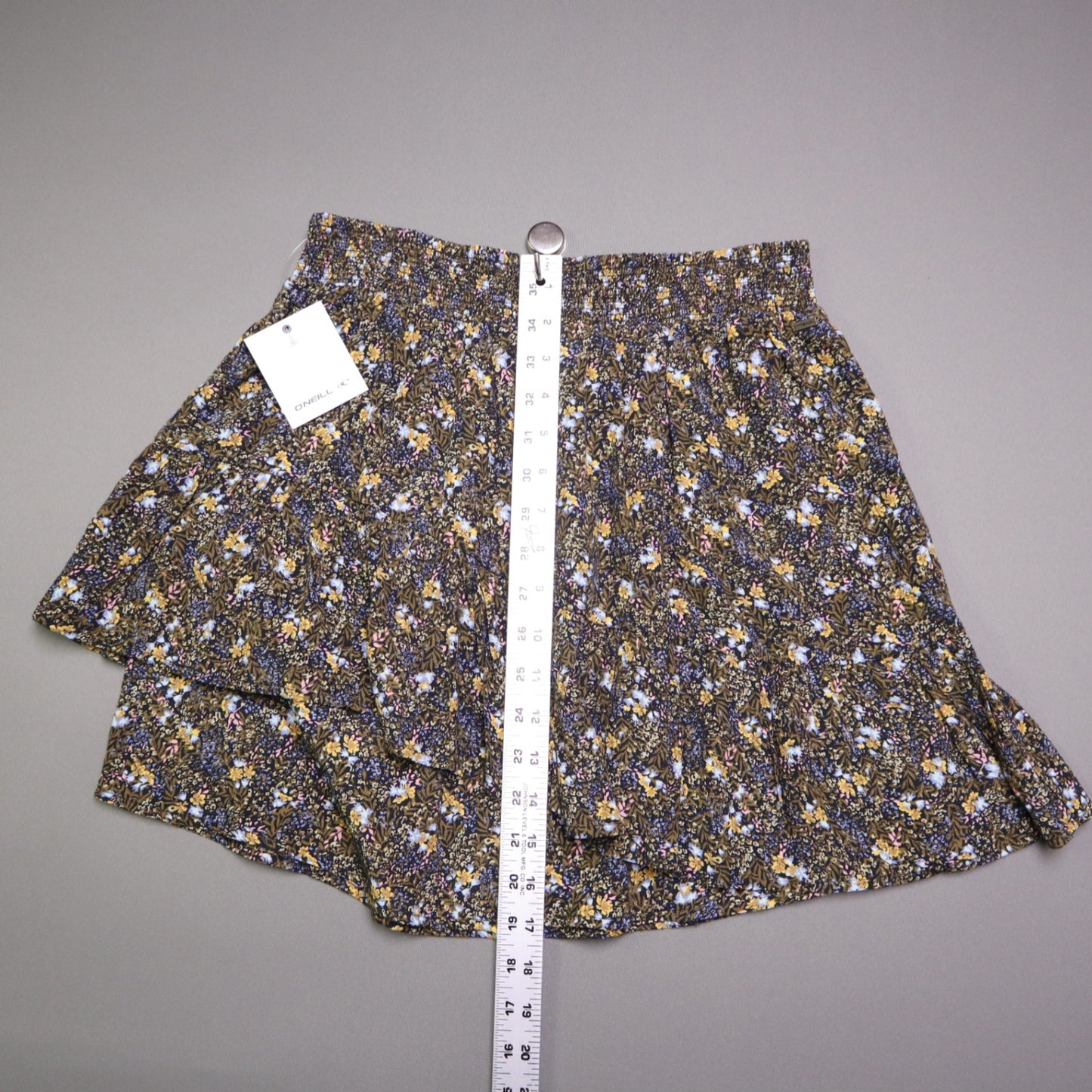 O'Neill Floral Smocked Waist Tiered Mini Skirt Womens Size Medium Boho Ruffle