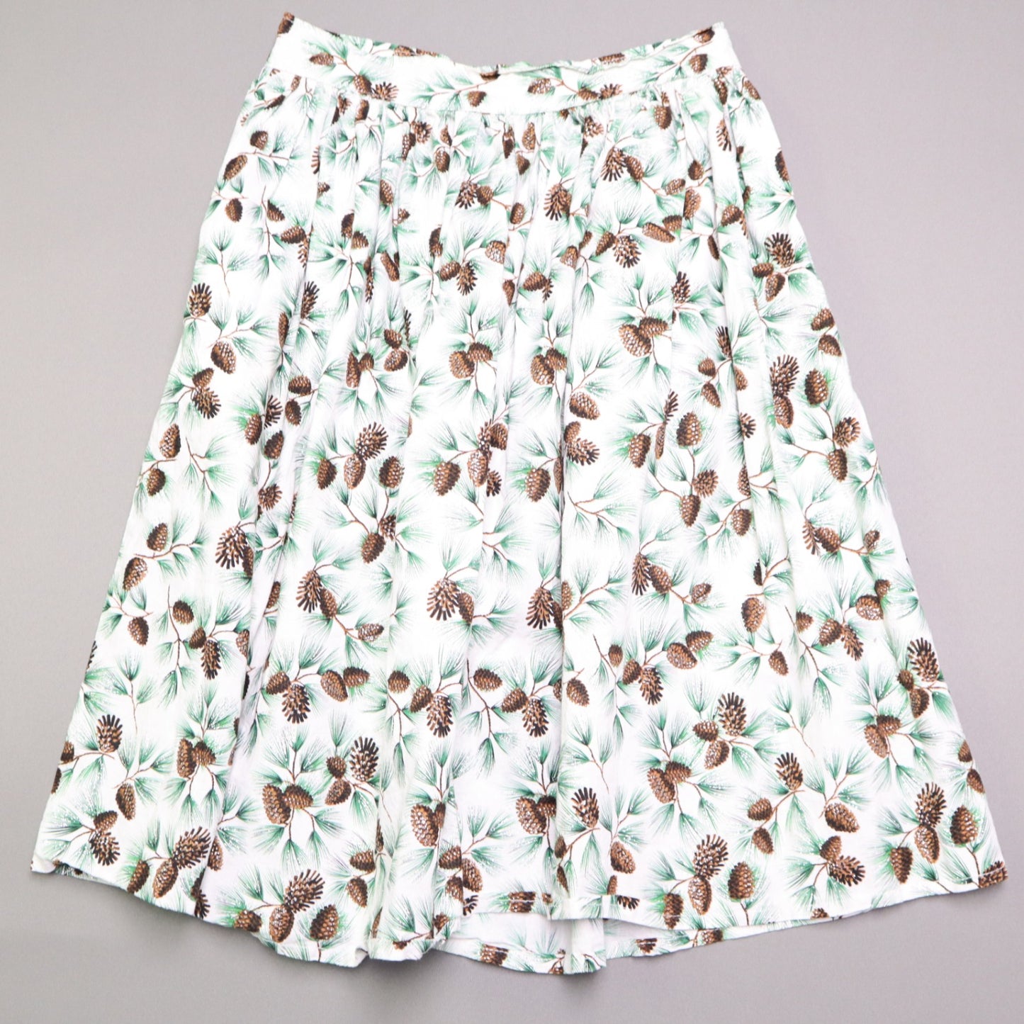 Vintage Style Pinecone Evergreen Print A-Line Midi Skirt White Green Christmas