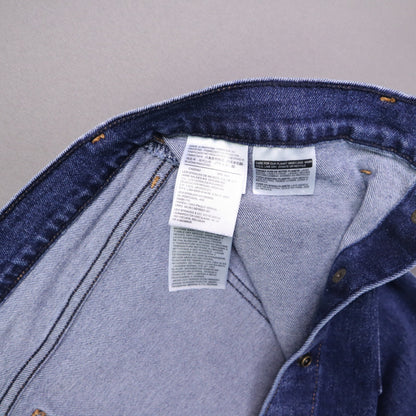 Levi's denim pencil skirt featuring a button-front design 30
