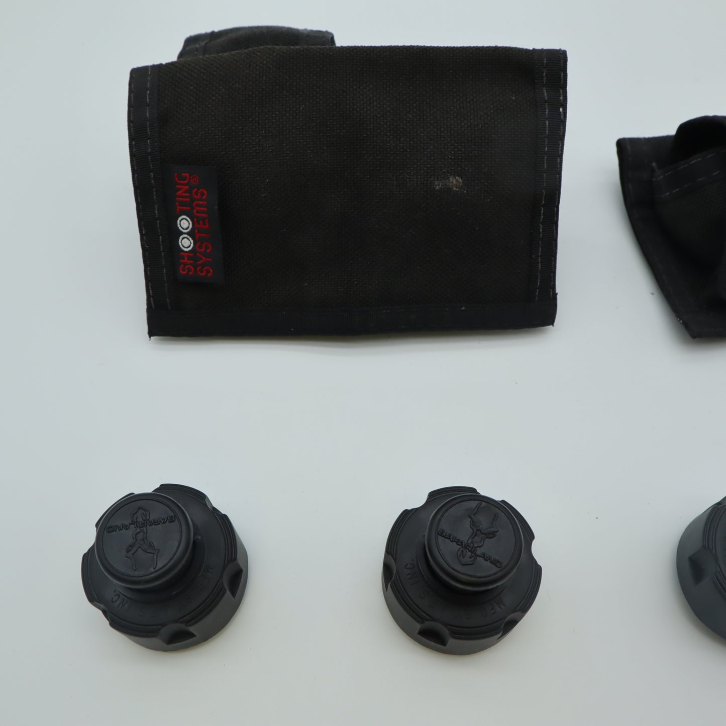 Safariland Revolver Speedloaders Lot of 4 with Shooting Systems Belt Pouches