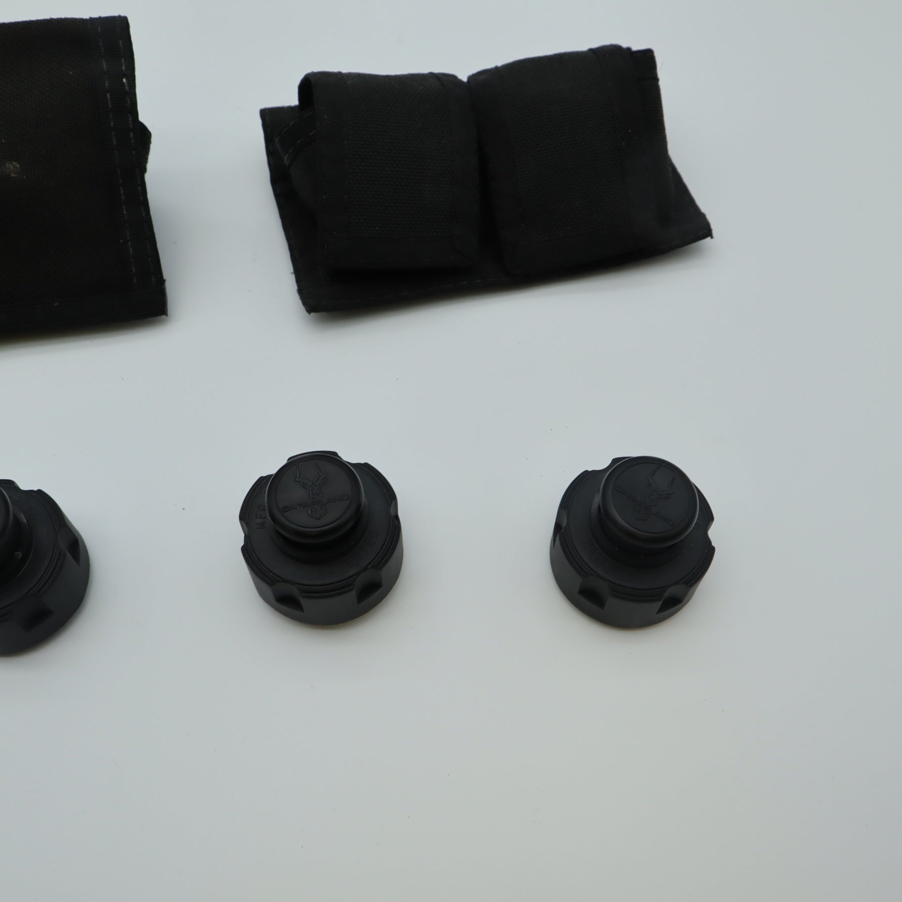 Safariland Revolver Speedloaders Lot of 4 with Shooting Systems Belt Pouches