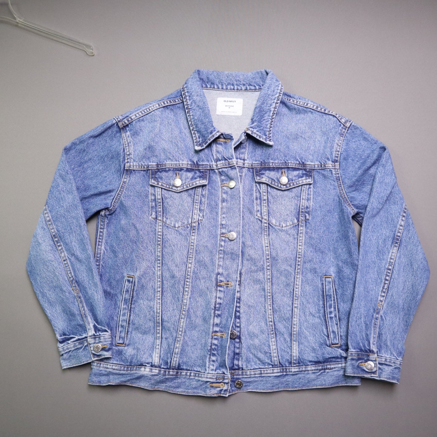Old Navy Denim Jacket Medium M Medium Wash Boyfriend Trucker Jean Oversized Blue