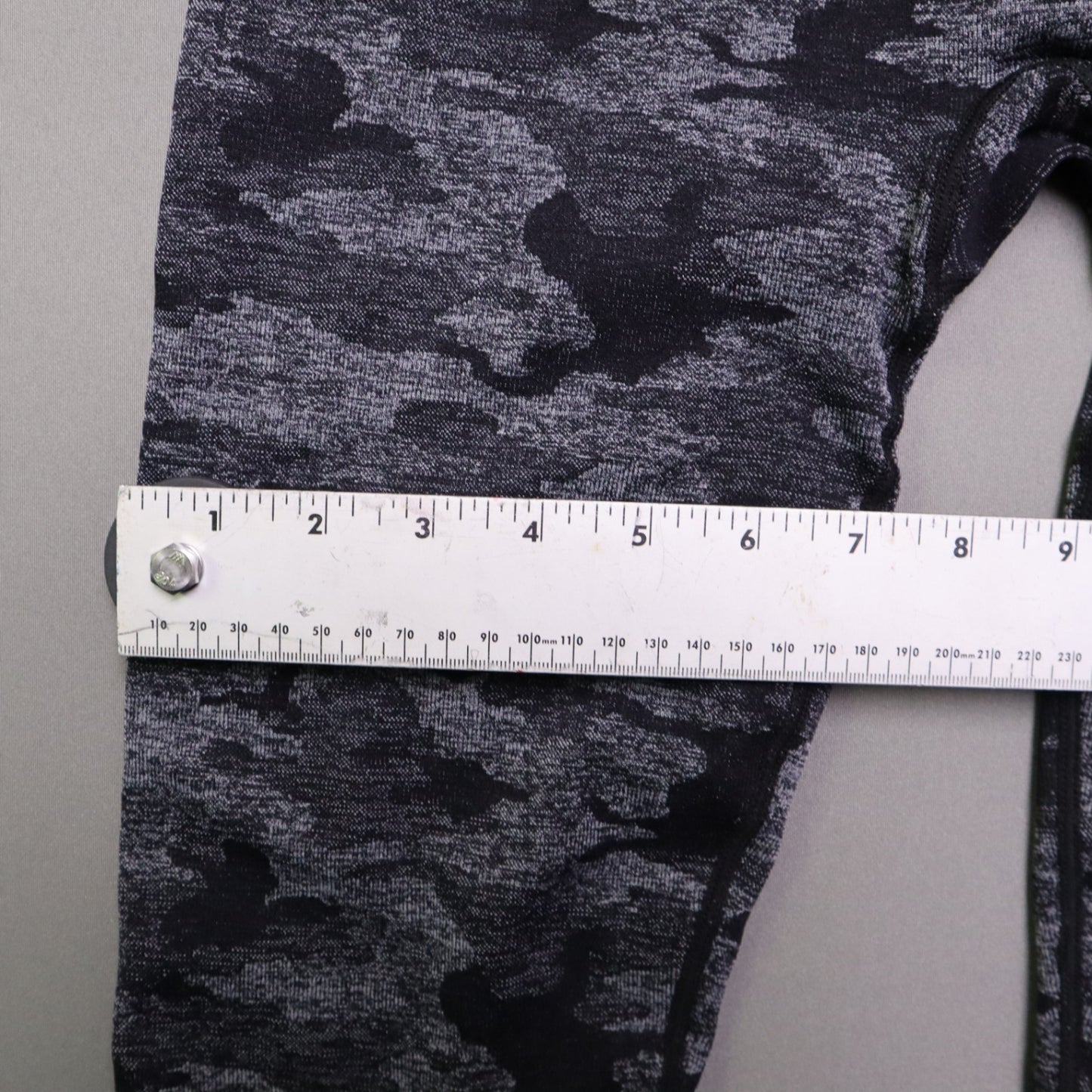 Gymshark Womens Size M Grey Black Camo Seamless High Waist Workout Leggings
