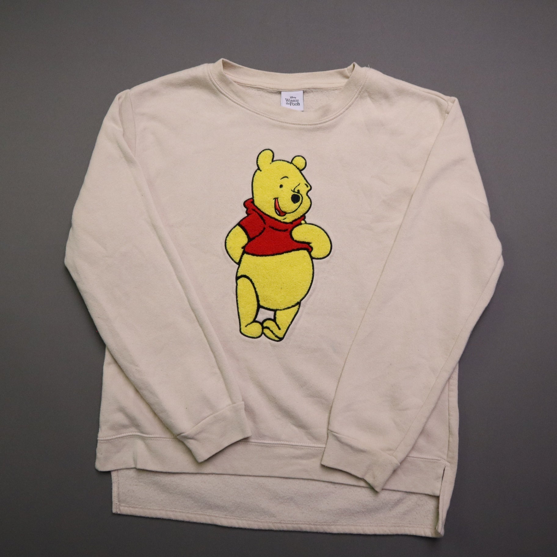 Disney Winnie the Pooh Womens Medium Sweatshirt Ivory Patch Pullover Fleece Top