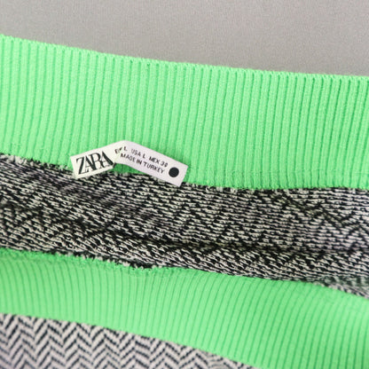 Zara Knit Mini Skirt Womens Size Large Green Black White Chevron Herringbone
