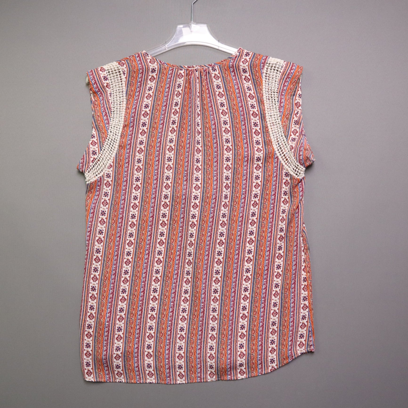 Daniel Rainn Womens Large Boho Printed Sleeveless Top Crochet Trim V-Neck Blouse