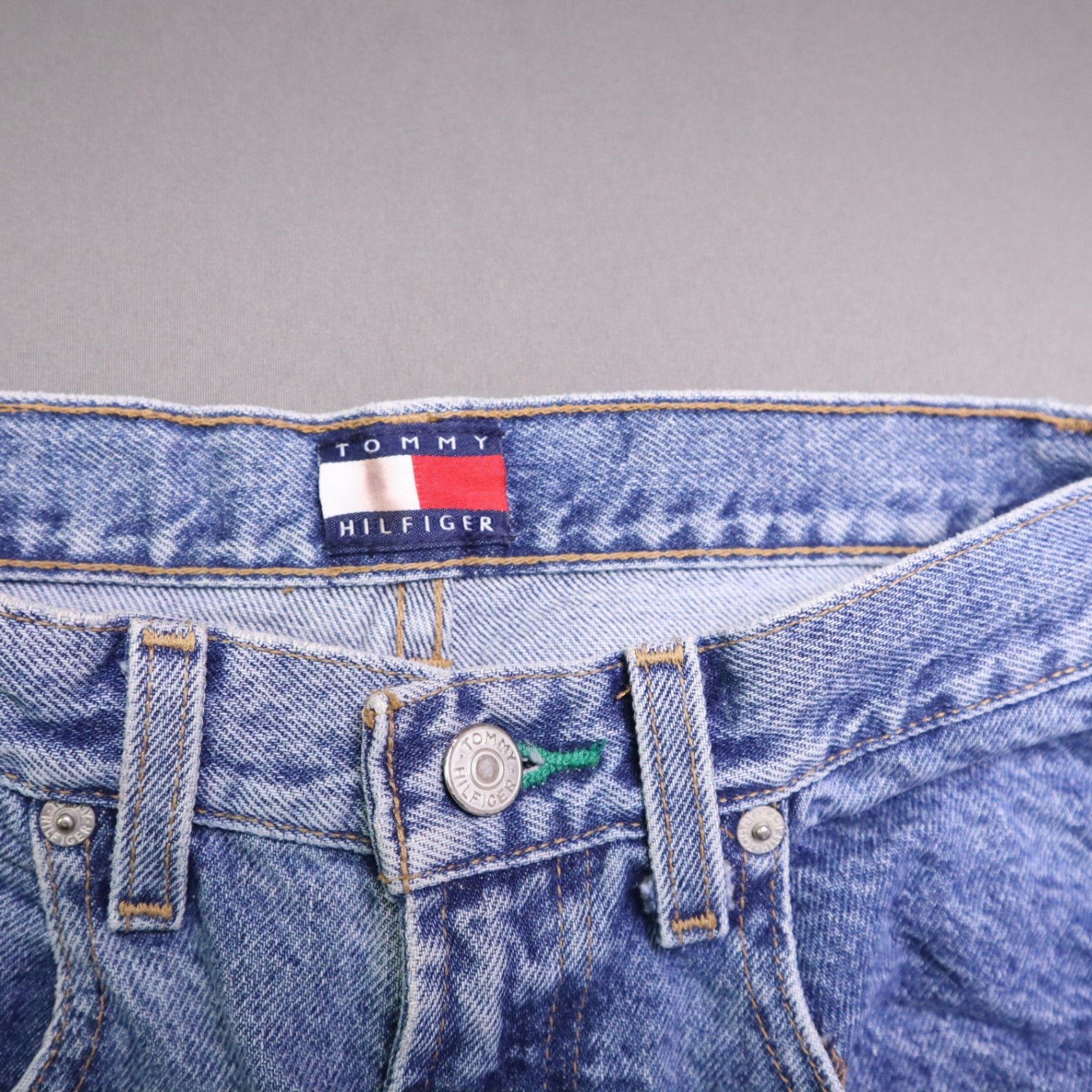 Vintage Tommy Hilfiger Jeans Size 6 Womens High Rise Mom Straight Medium Wash 90s