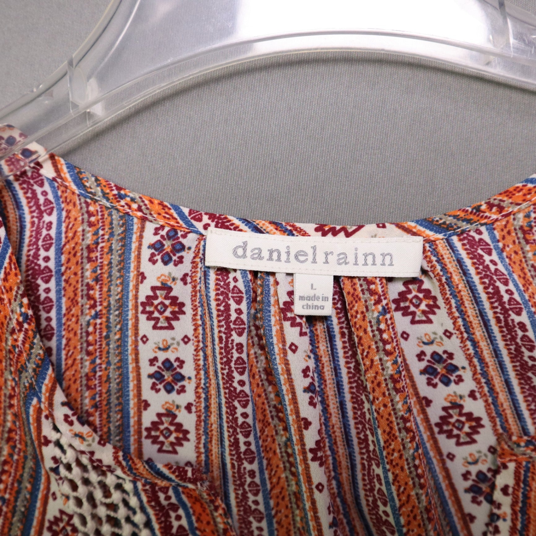 Daniel Rainn Womens Large Boho Printed Sleeveless Top Crochet Trim V-Neck Blouse