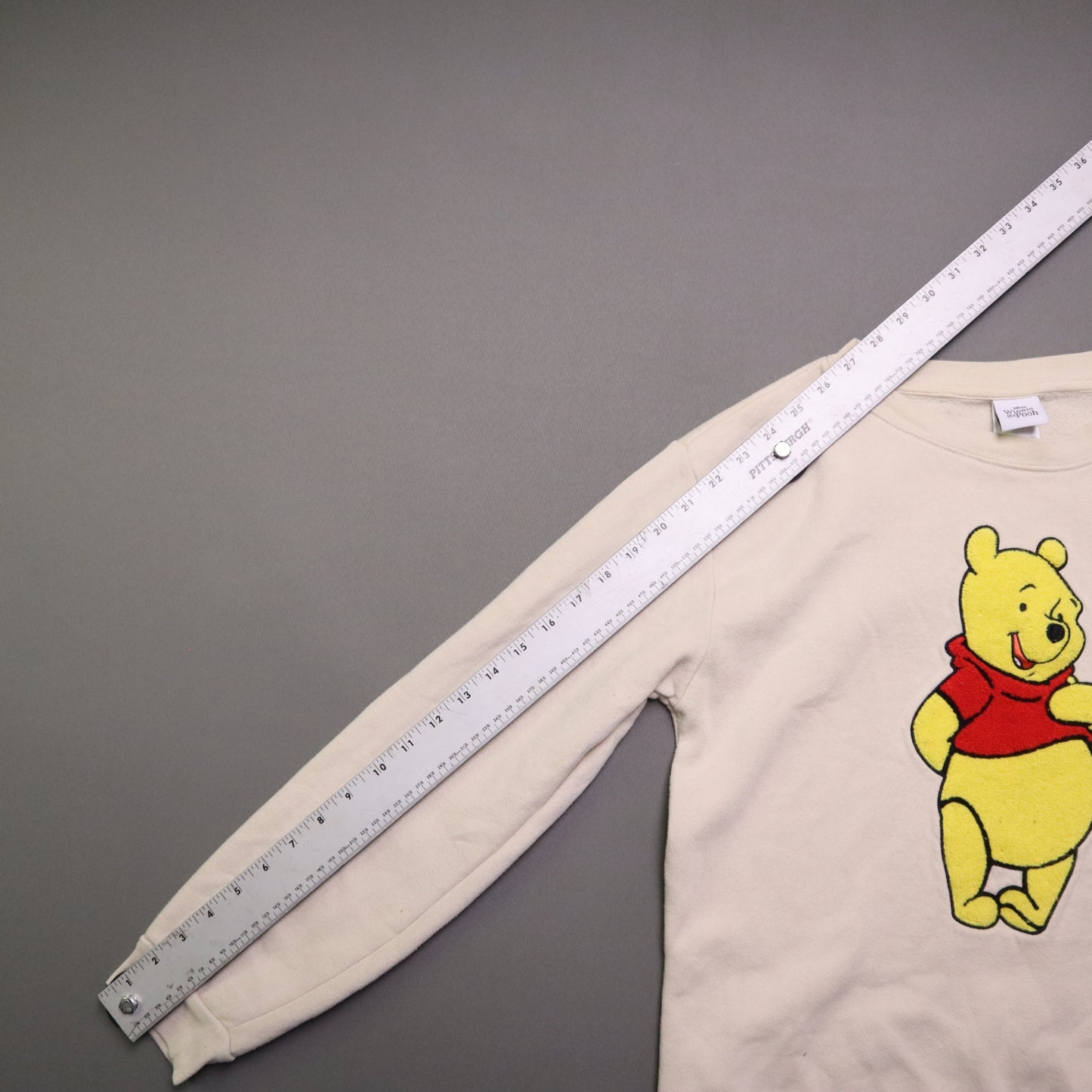 Disney Winnie the Pooh Womens Medium Sweatshirt Ivory Patch Pullover Fleece Top