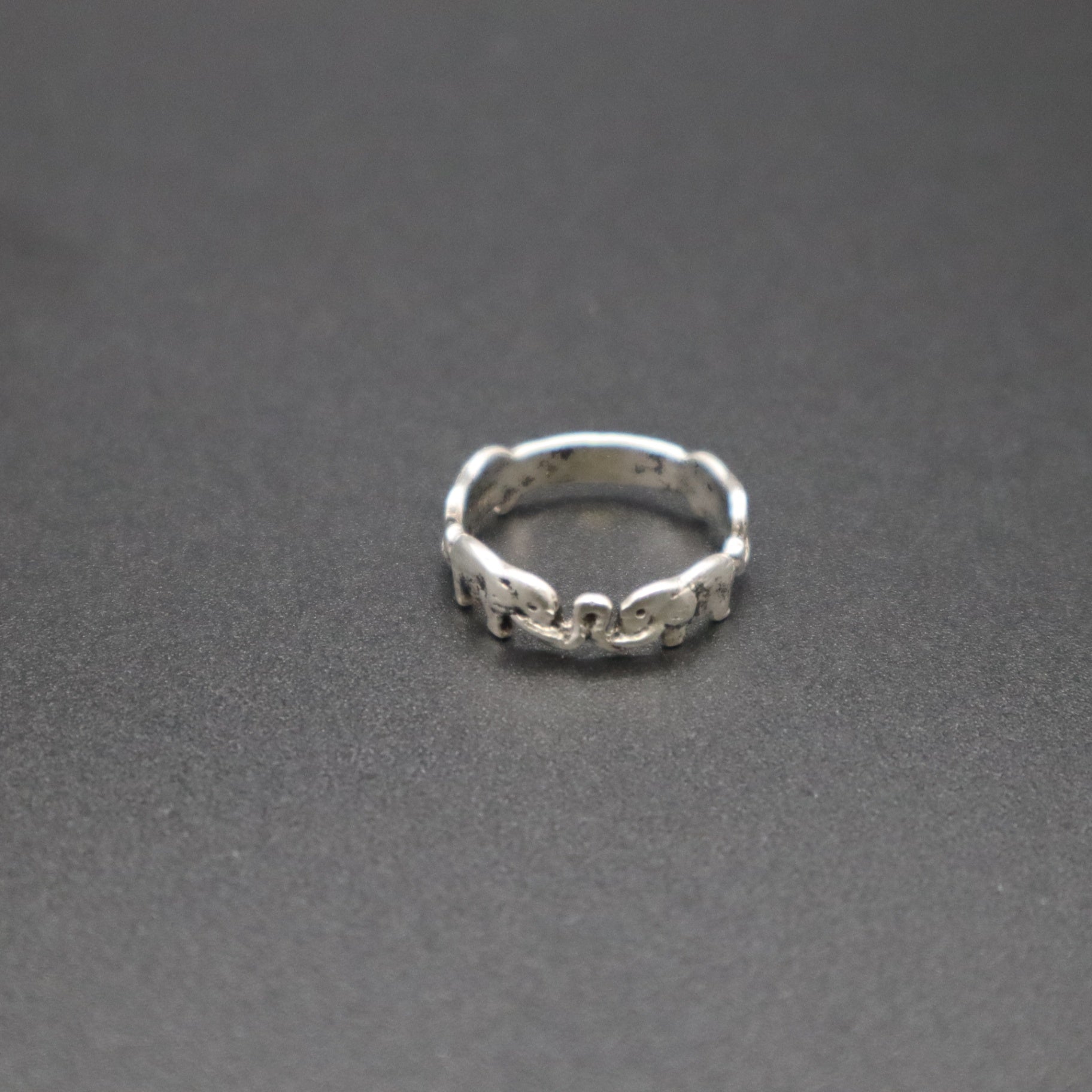 Jewelry VTG Sterling Silver Elephant Parade Trunk Up Good Luck Band Ring 2.37g