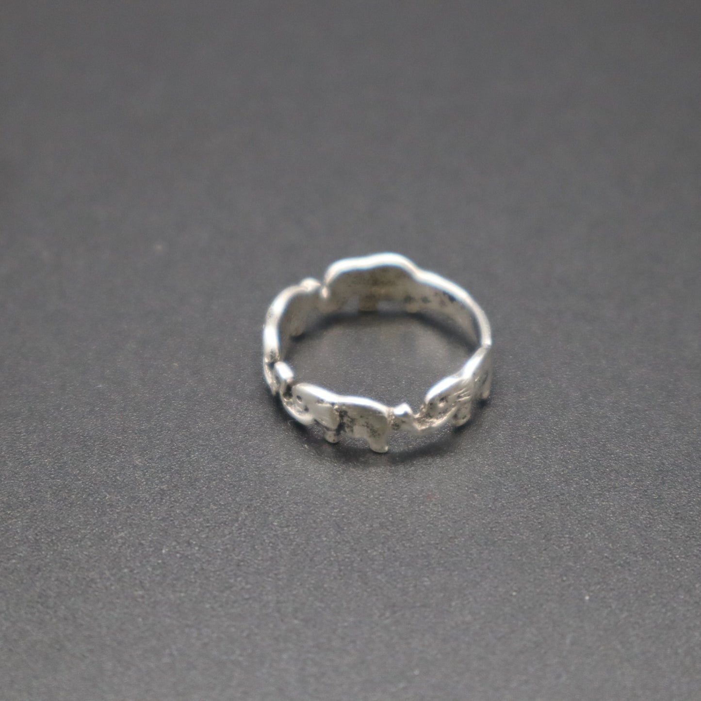 Jewelry VTG Sterling Silver Elephant Parade Trunk Up Good Luck Band Ring 2.37g