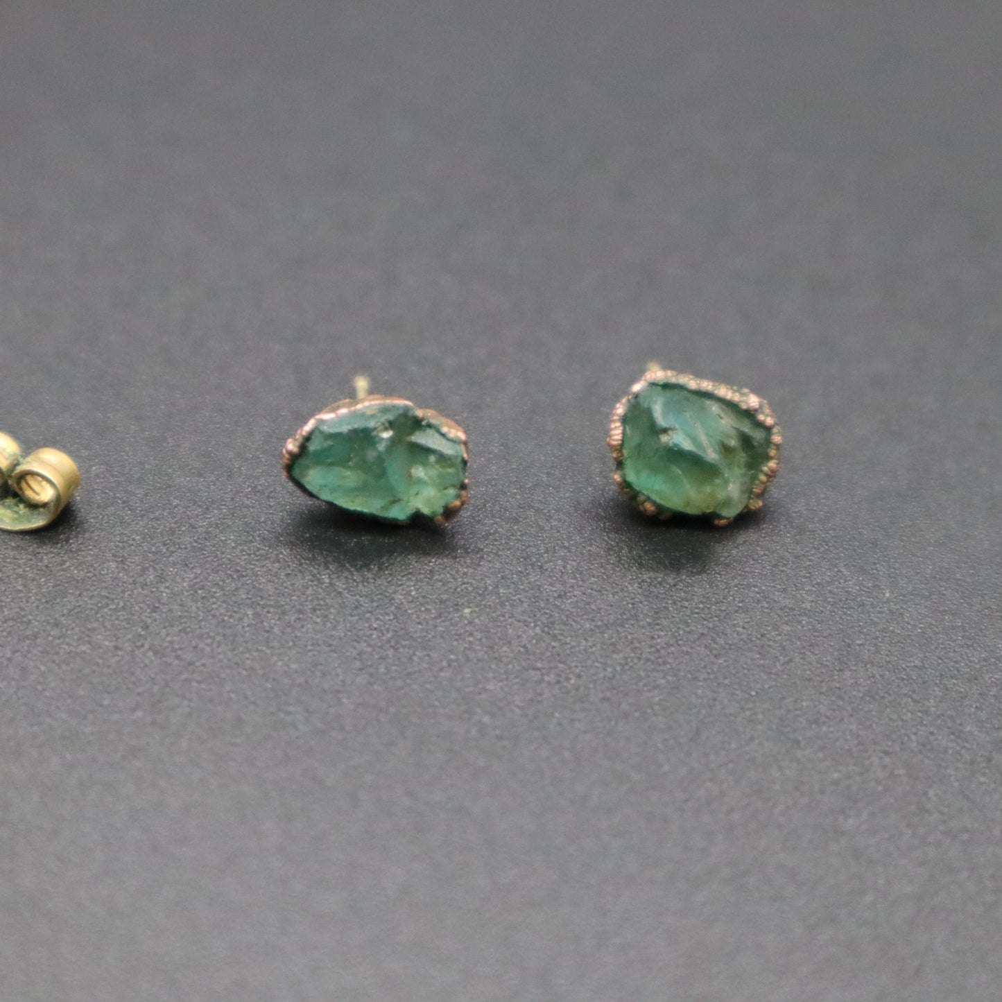 Raw Emerald Electroformed Stud Earrings Uncut Green Gemstone Copper Posts 1.66g