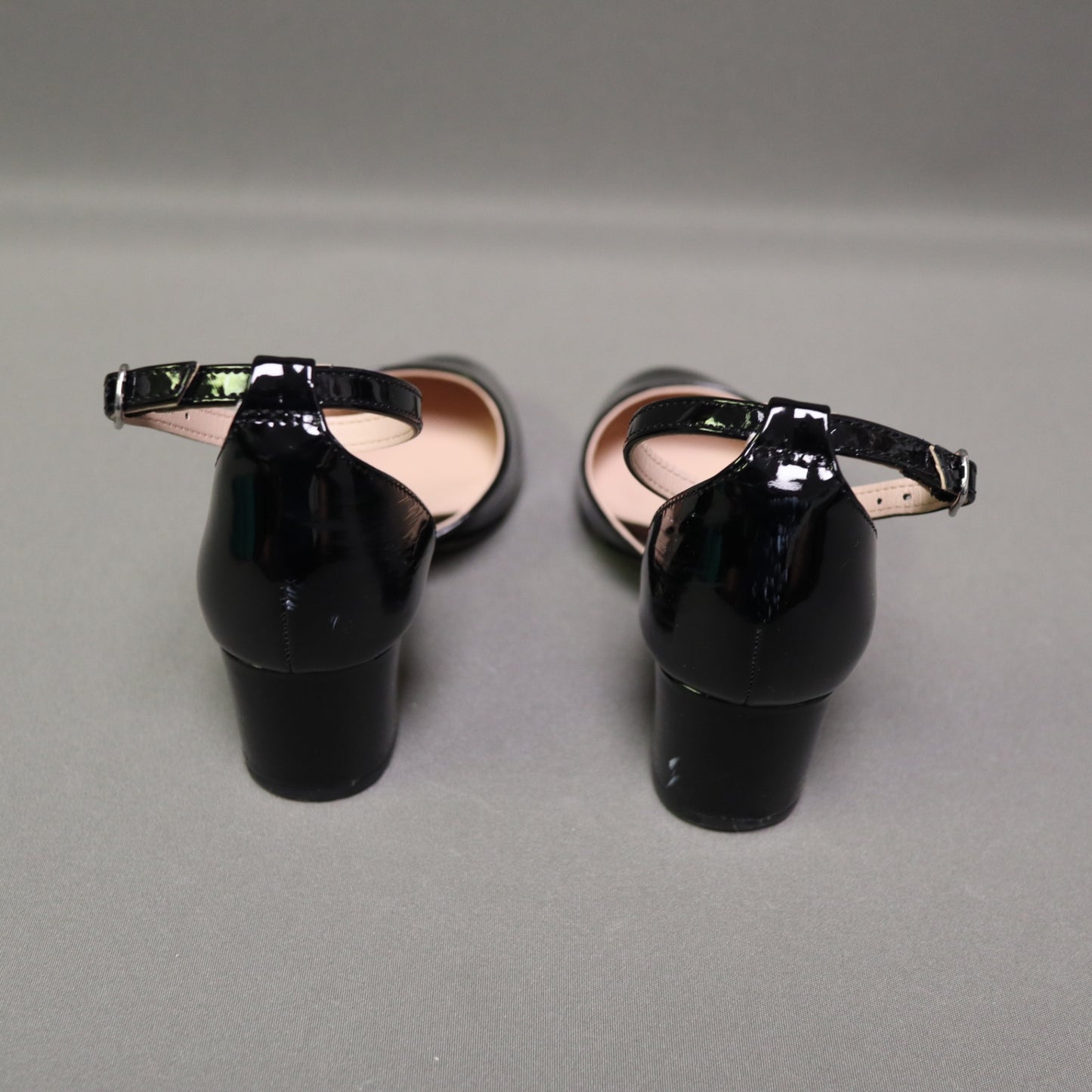 Steve Madden Kids Black Patent Ankle Strap Block Heel Pumps Size 1 Y