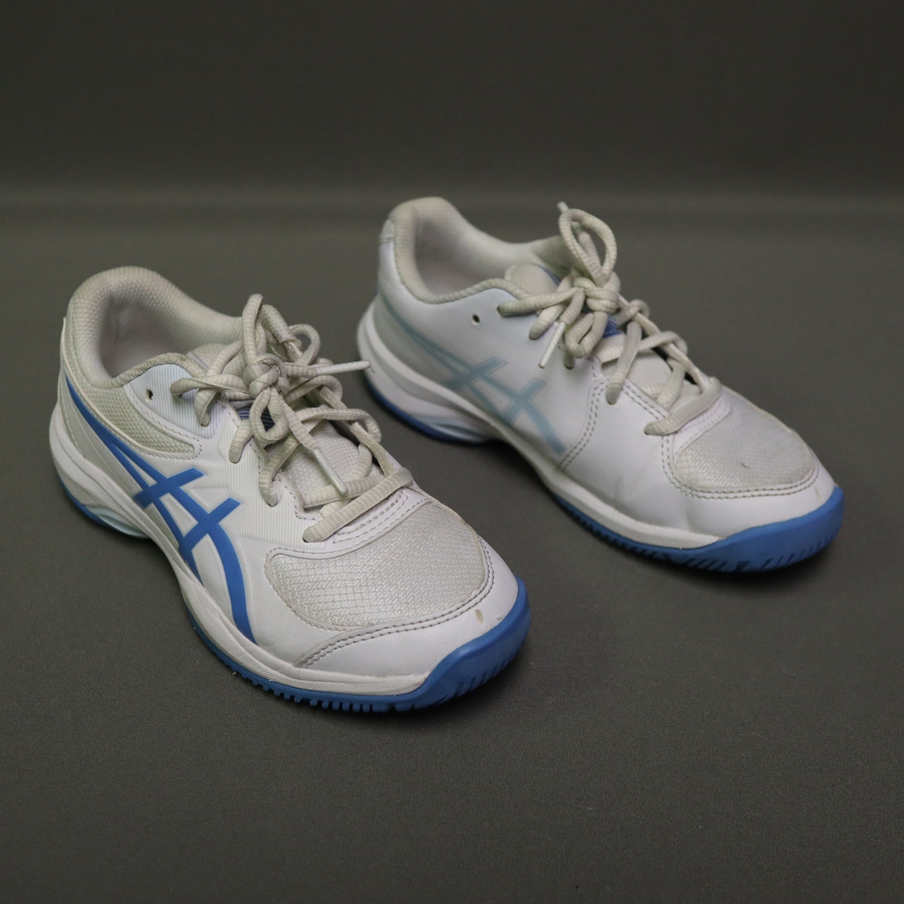 ASICS GEL-Game 8 GS Kids Tennis Shoes White Blue Size 3 Y