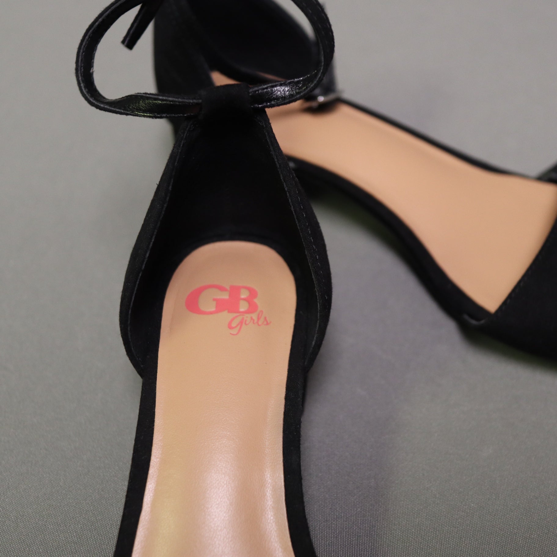 GB Girls Black Faux Suede Ankle Strap Block Heel Sandals Size 3 M