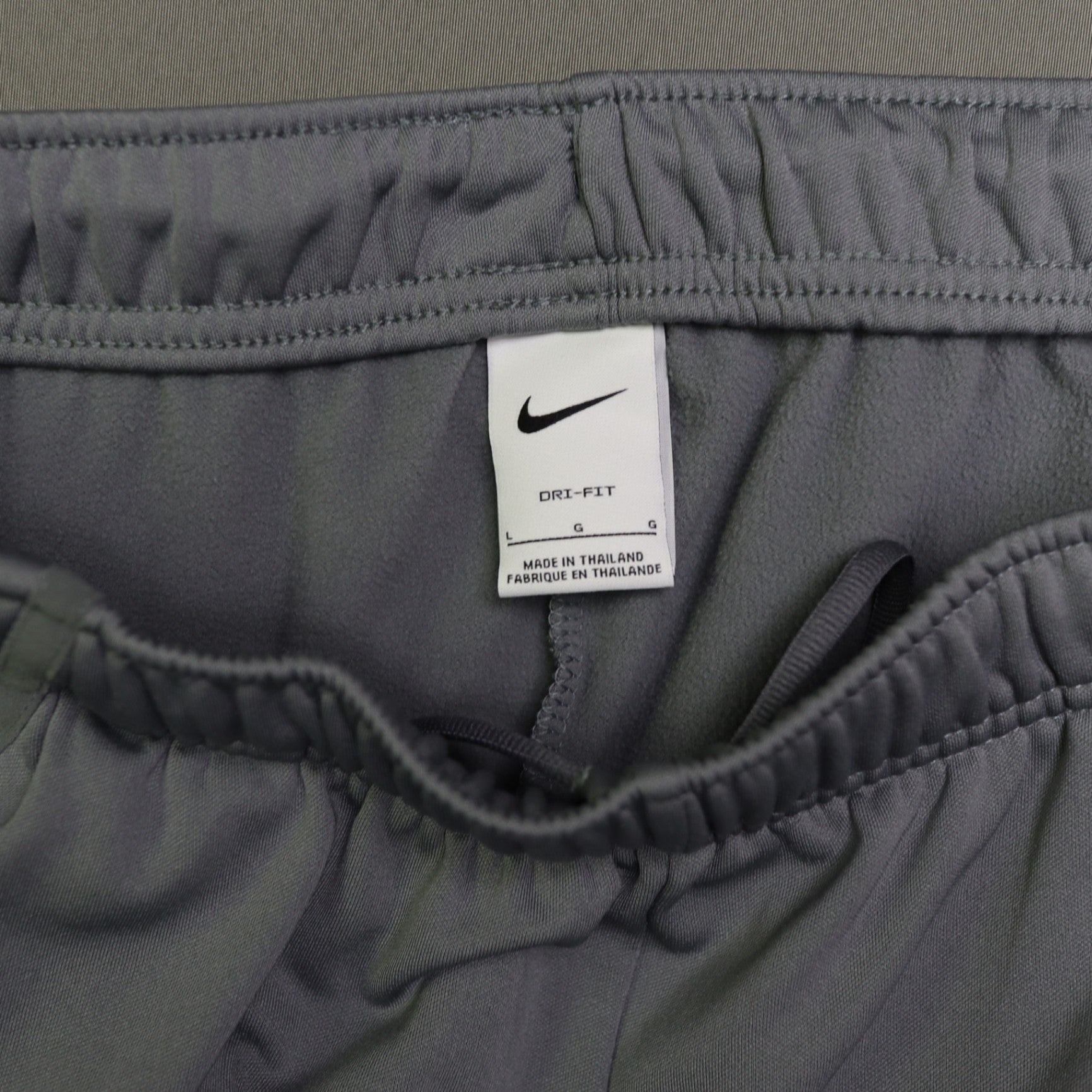 Nike Dri-FIT Men's Sweatpants Grey Size L Athletic Training Gym Pants Warm Up Trousers