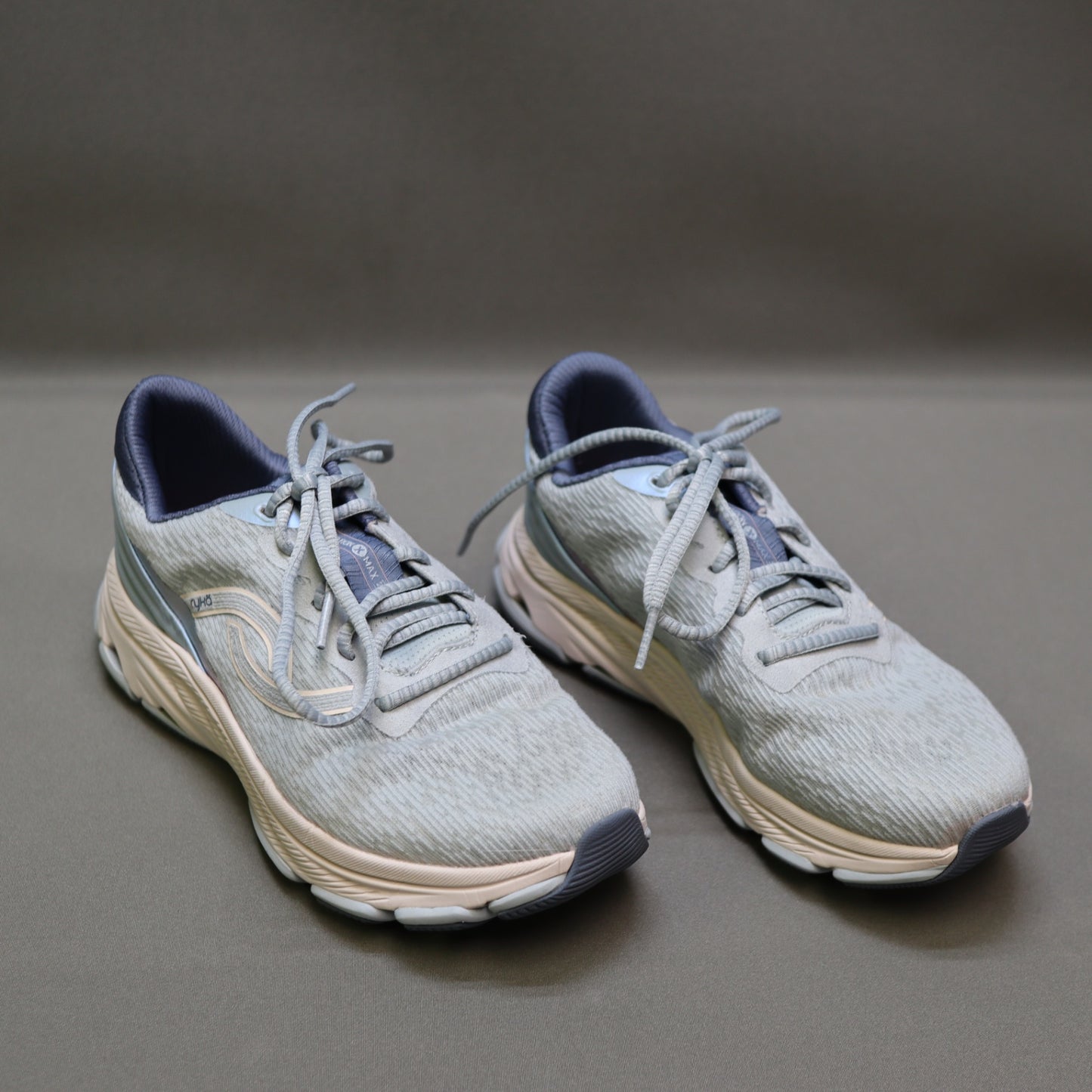 Ryka Devotion Max 2 Womens 6.5 W Wide Grey Pink Walking Sneakers Running Shoes