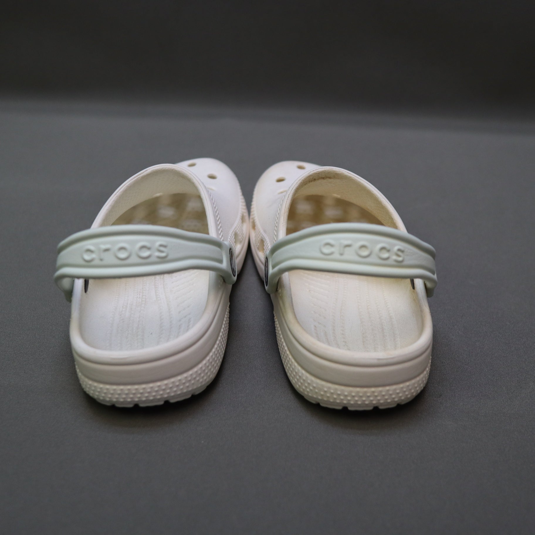 Crocs Crocs Classic Clogs White Youth Size J2 / US 2 Unisex Slip On Shoes Sandals