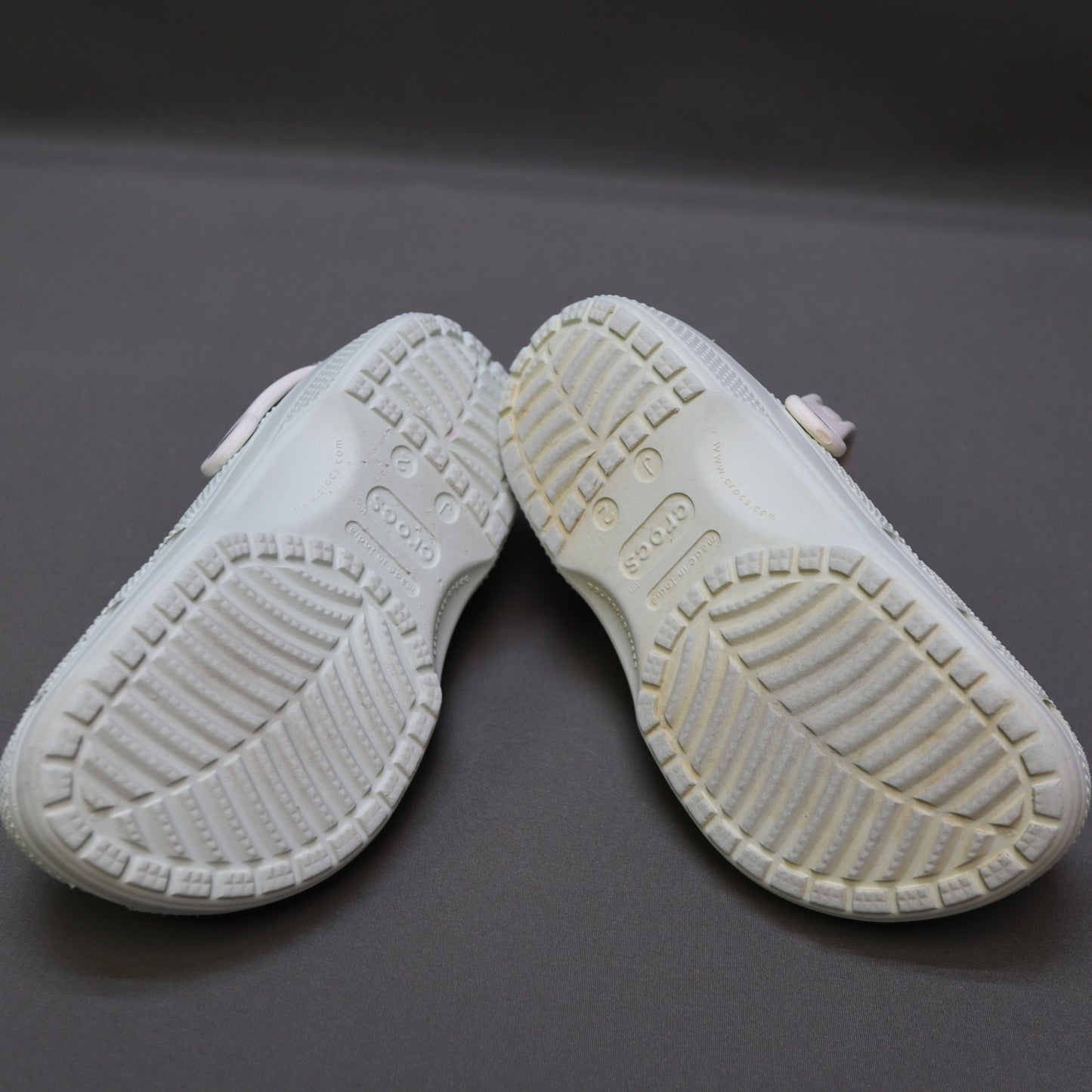 Crocs Classic Clogs Light Mint Green Youth Size J2 / US 2 Unisex Slip On Shoes