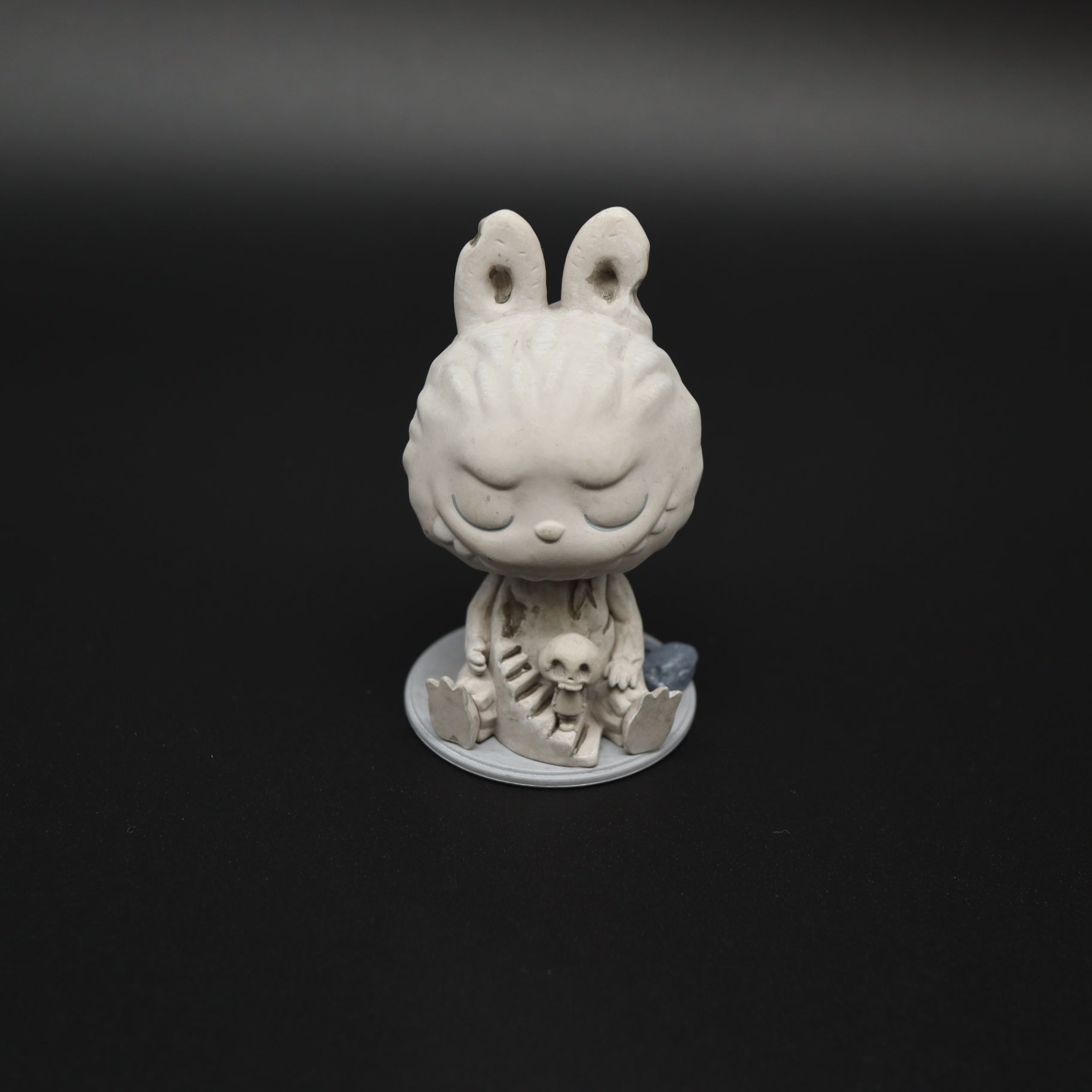 POP MART The Monsters Labubu Sculptor Figurine Kasing Lung Designer Art Toy